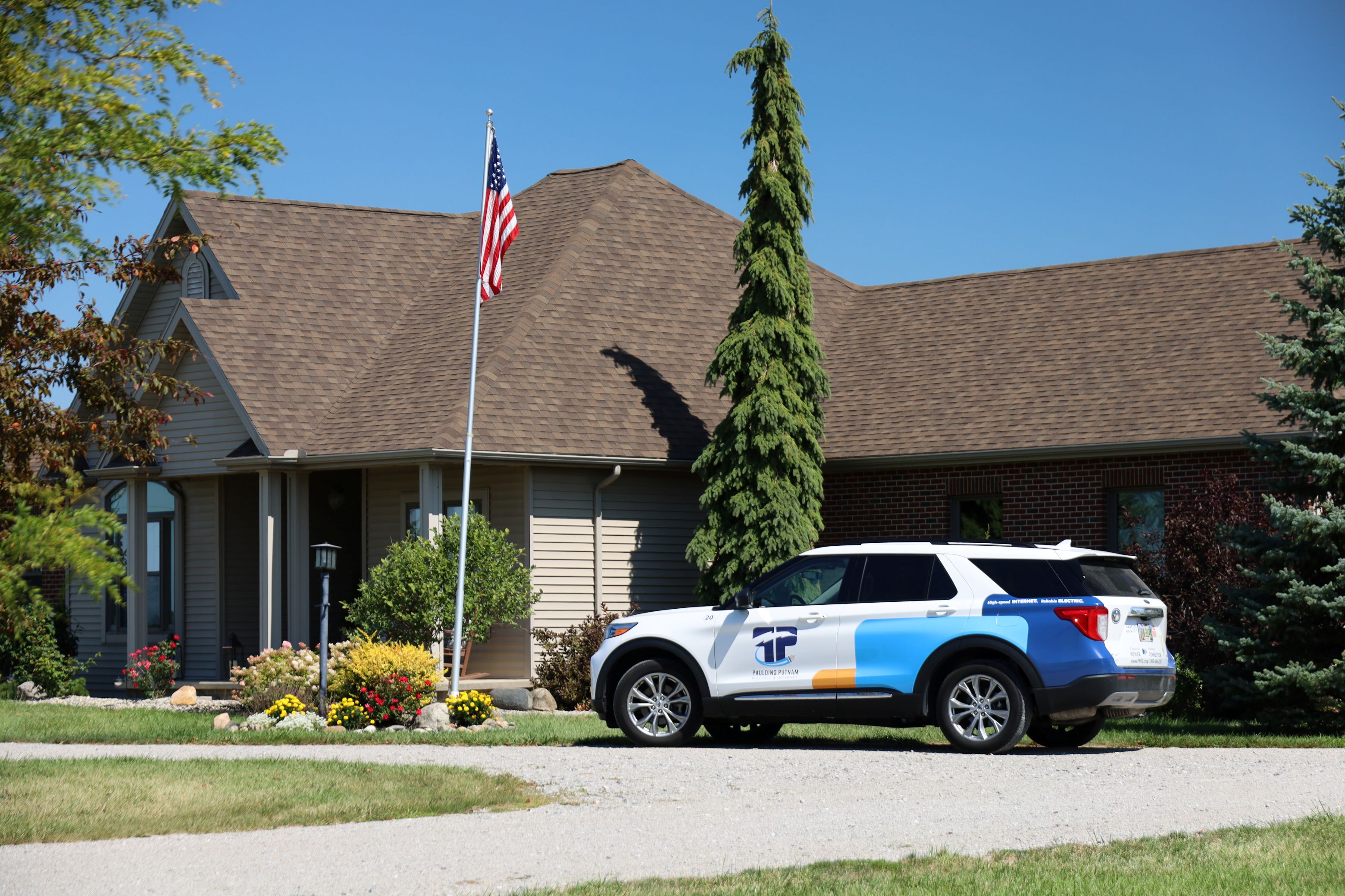 Paulding Putnam vehicle at house